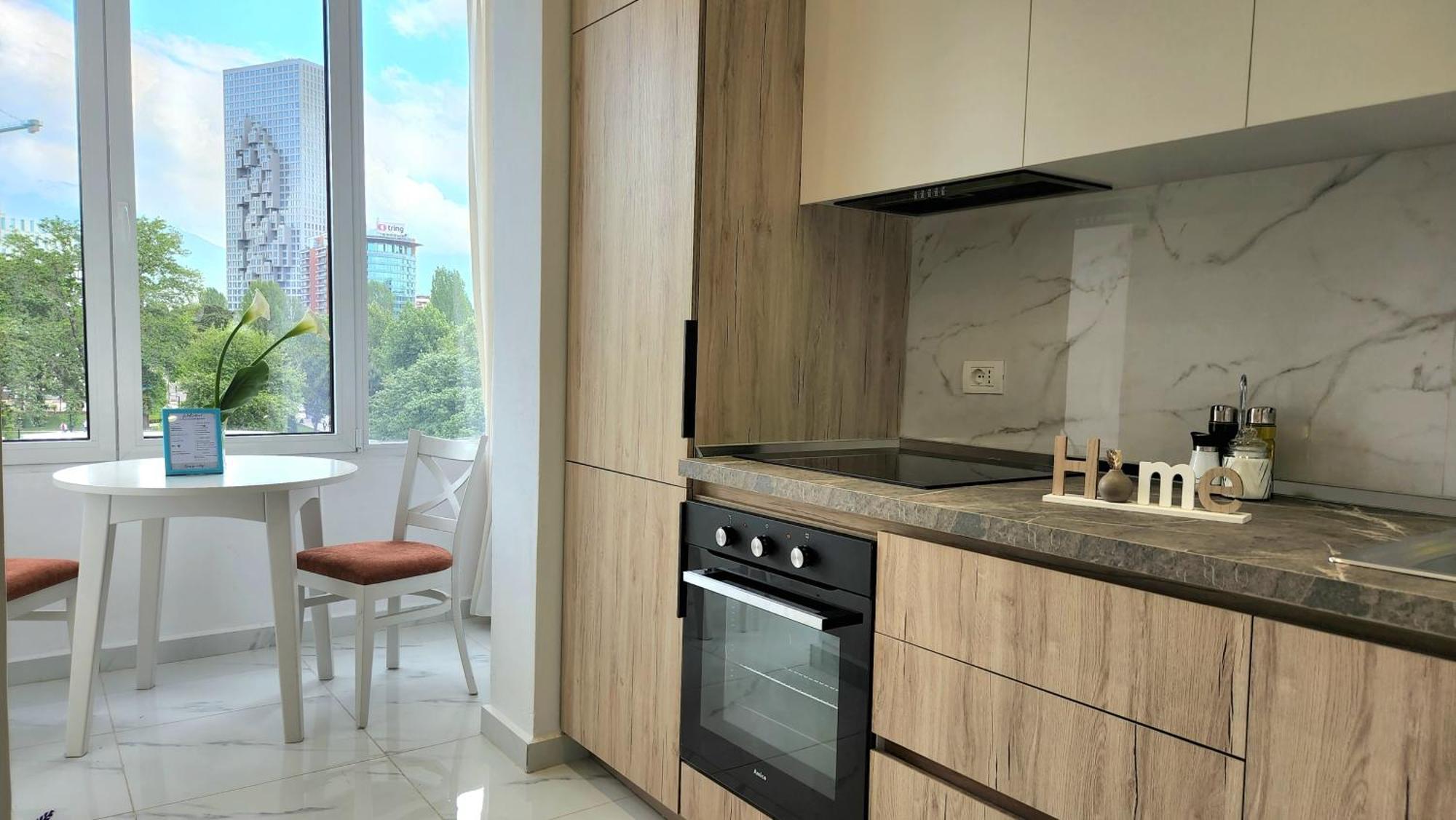 Central Tirana Apartment Getaway Екстер'єр фото